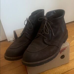 Men's Classic Brown Chukka Boots